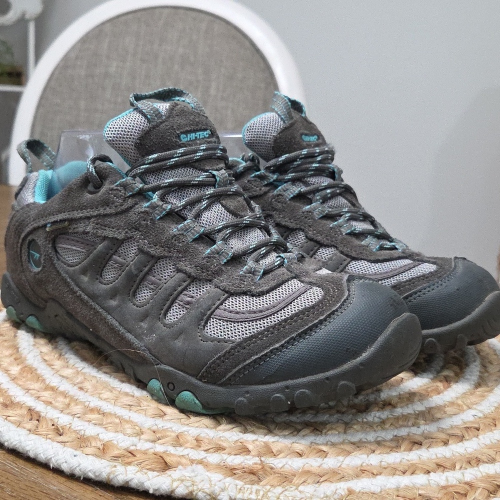 Hi-Tec Penrith Low Waterproof Womans Teail Walking Shoes, Size 7